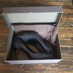 Elie Tahari 4 inch black leather heels